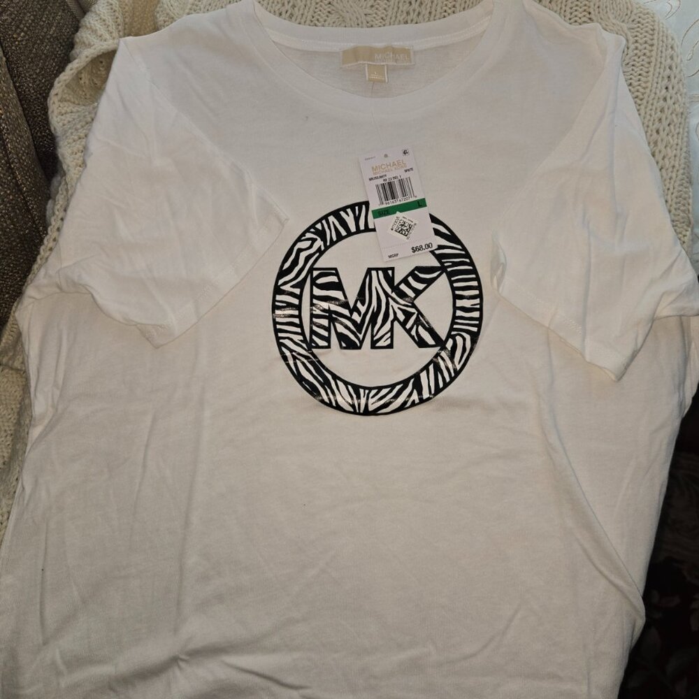 NWT Michael Kors Zebra Charm Short Sleeve Logo T-Shirt
